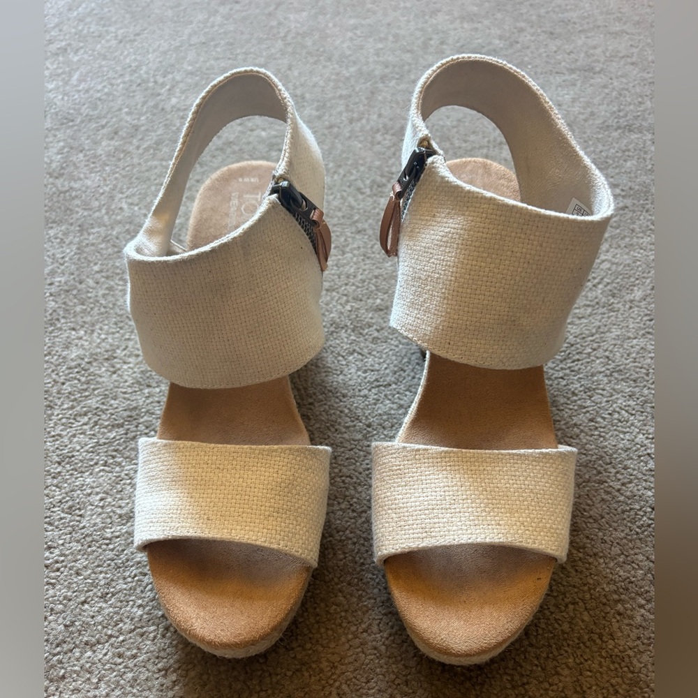 Toms Women's Tan Wedge Sandals